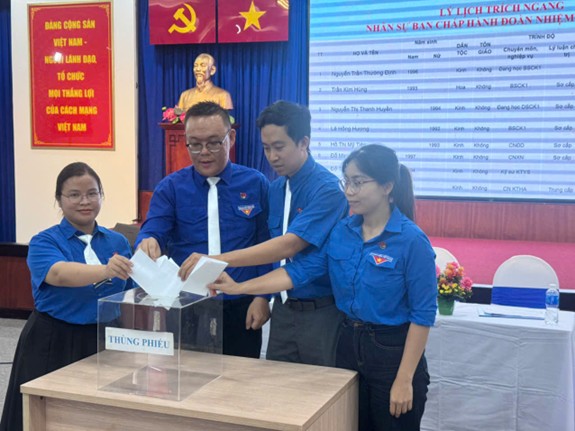 Bỏ phiếu bầu